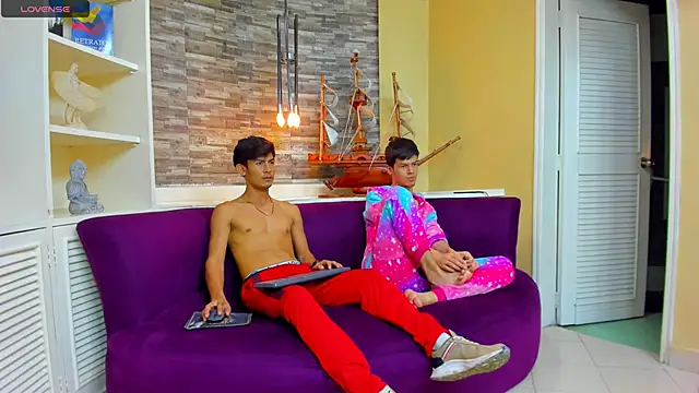 Holdme Hot online show from 09/15/25, 03:17