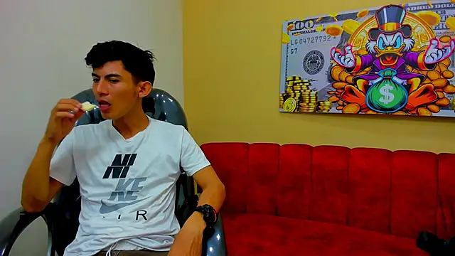 Holdme Hot online show from 10/10/25, 03:16