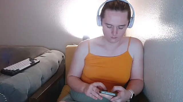 Elliebell online show from 11/11/25, 09:20