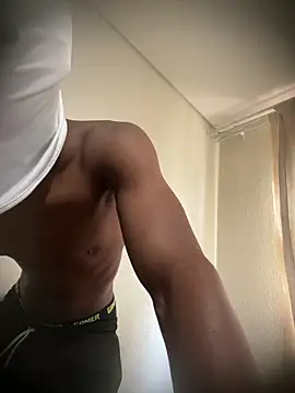 Snapshot of Mellow_Joe chatting on 06/20/26, 10:29 Mellow Joe online show from 06/20/26, 10:29