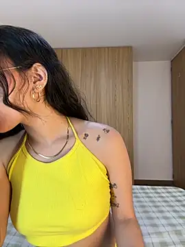 Snapshot of CatadeLuca chatting on 09/10/25, 02:28 CatadeLuca online show from 09/10/25, 02:28