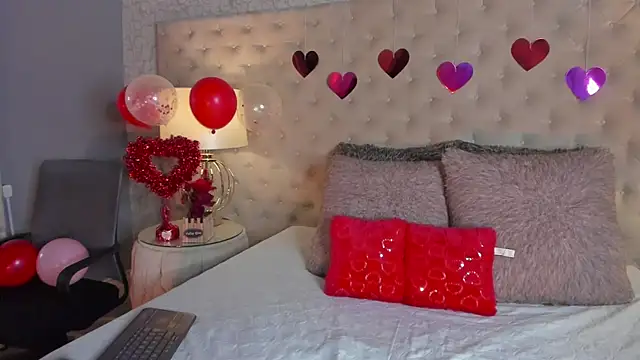 Snapshot of AlannaBlakes chatting on 02/10/26, 03:32 AlannaBlakes online show from 02/10/26, 03:32