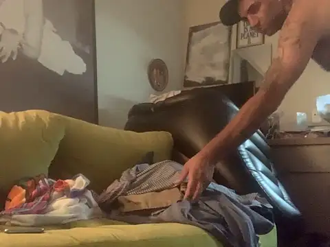 Snapshot of Hothotboyg chatting on 09/12/25, 03:06 Hothotboyg online show from 09/12/25, 03:06