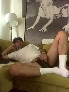 Snapshot of Hothotboyg chatting on 10/10/25, 05:34 Hothotboyg online show from 10/10/25, 05:34