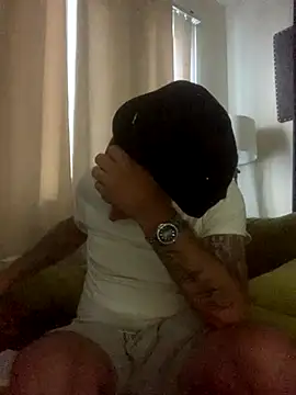 Snapshot of Hothotboyg chatting on 10/19/25, 03:01 Hothotboyg online show from 10/19/25, 03:01