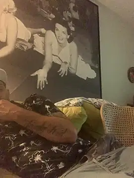 Snapshot of Hothotboyg chatting on 10/30/25, 07:54 Hothotboyg online show from 10/30/25, 07:54