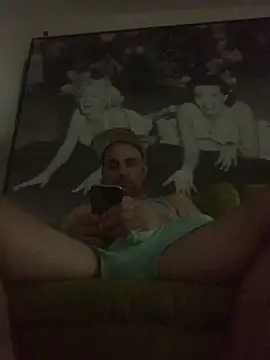 Snapshot of Hothotboyg chatting on 03/19/26, 01:42 Hothotboyg online show from 03/19/26, 01:42