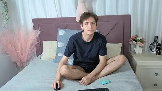 Snapshot of Ethan_Rivers chatting on 10/01/25, 08:59 Ethan Rivers online show from 10/01/25, 08:59