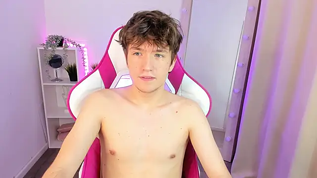 Snapshot of Ethan_Rivers chatting on 10/16/25, 08:43 Ethan Rivers online show from 10/16/25, 08:43