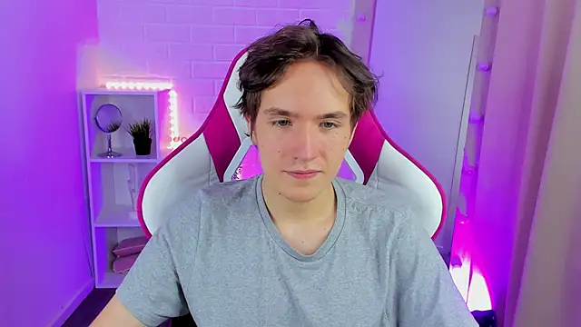 Snapshot of Ethan_Rivers chatting on 11/05/25, 12:49 Ethan Rivers online show from 11/05/25, 12:49