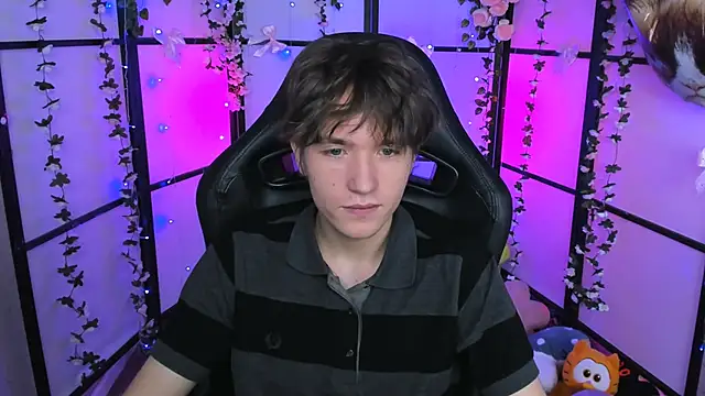 Snapshot of Ethan_Rivers chatting on 11/08/25, 11:43 Ethan Rivers online show from 11/08/25, 11:43