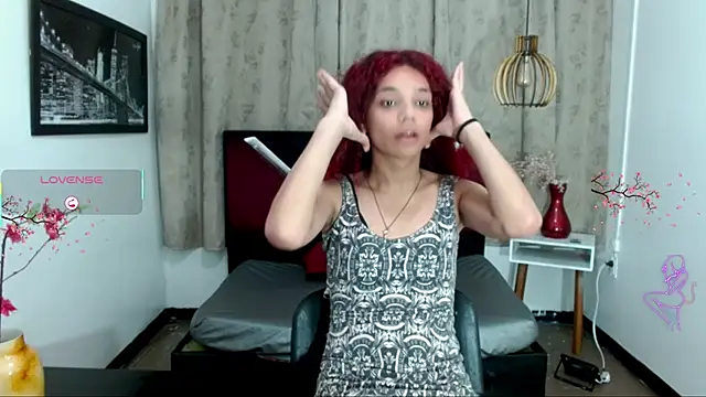 Snapshot of luisa__torres chatting on 04/08/26, 03:06 luisa torres online show from 04/08/26, 03:06