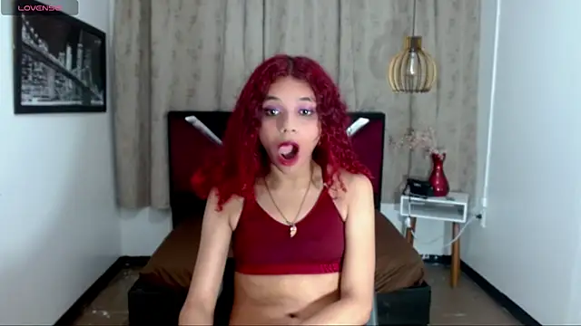 Snapshot of luisa__torres chatting on 04/09/26, 06:19 luisa torres online show from 04/09/26, 06:19