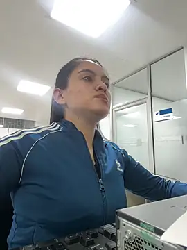 Snapshot of marianm29 chatting on 03/28/26, 02:11 marianm29 online show from 03/28/26, 02:11