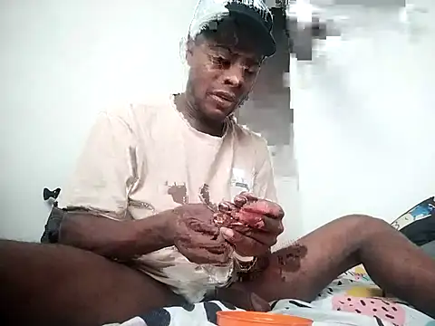 Snapshot of _yefez chatting on 10/01/25, 08:37 yefez online show from 10/01/25, 08:37