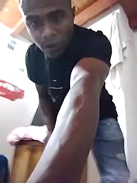 Snapshot of _yefez chatting on 03/28/26, 08:30 yefez online show from 03/28/26, 08:30