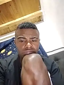 Snapshot of _yefez chatting on 04/08/26, 05:18 yefez online show from 04/08/26, 05:18