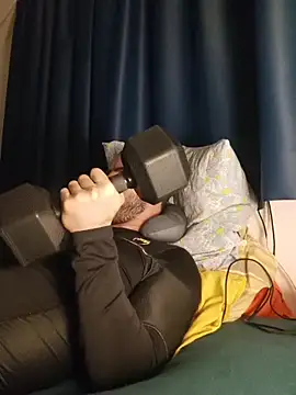 Snapshot of EyesNeverLies chatting on 10/30/25, 07:36 EyesNeverLies online show from 10/30/25, 07:36