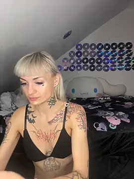 FluffySlutt online show from 09/18/25, 02:30