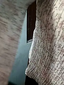 Snapshot of SEXY-POOJA-2 chatting on 10/22/25, 11:32 SEXY-POOJA-2 online show from 10/22/25, 11:32