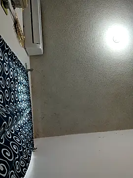 Jovenlechoso2044 online show from 09/28/25, 09:31