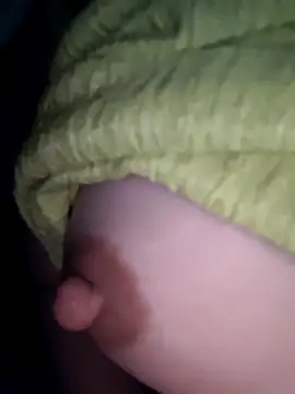 Snapshot of emmup3979 chatting on 09/09/25, 05:01 emmup3979 online show from 09/09/25, 05:01