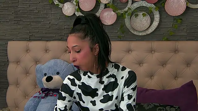 VannyFoxx online show from 03/13/26, 02:56