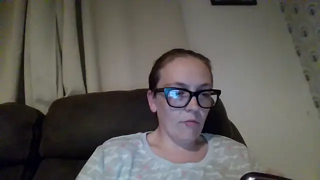 Snapshot of PayMePaige chatting on 04/04/26, 11:46 PayMePaige online show from 04/04/26, 11:46