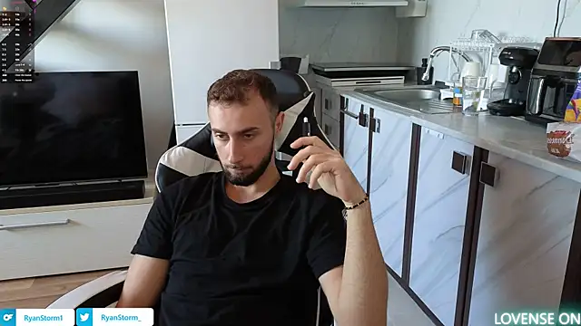 RyanStorm  online show from 10/16/25, 09:10