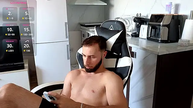 Snapshot of RyanStorm_ chatting on 07/18/26, 10:19 RyanStorm online show from 07/18/26, 10:19