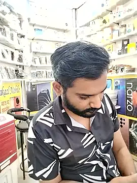 Snapshot of avi007p chatting on 03/06/26, 12:23 avi007p online show from 03/06/26, 12:23