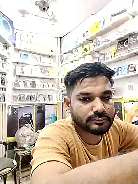 Snapshot of avi007p chatting on 03/18/26, 04:32 avi007p online show from 03/18/26, 04:32