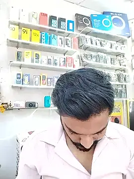 Snapshot of avi007p chatting on 03/26/26, 07:36 avi007p online show from 03/26/26, 07:36