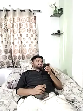 Snapshot of avi007p chatting on 03/29/26, 07:52 avi007p online show from 03/29/26, 07:52