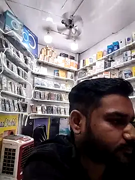 Snapshot of avi007p chatting on 04/04/26, 12:57 avi007p online show from 04/04/26, 12:57