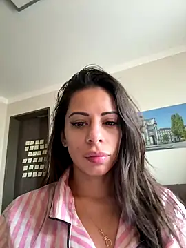 Snapshot of Teparolaverga1990 chatting on 12/15/25, 09:13 Teparolaverga1990 online show from 12/15/25, 09:13