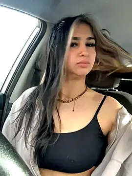 BrunetteBrat-xo online show from 11/04/25, 10:03