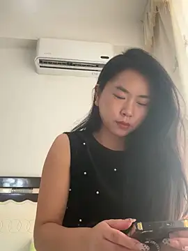 Snapshot of DHJM168 chatting on 09/26/25, 06:17 DHJM168 online show from 09/26/25, 06:17