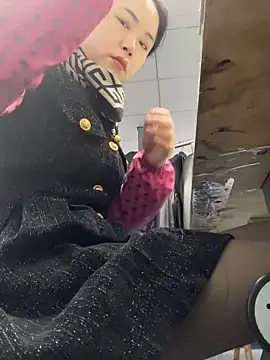 Snapshot of DHJM168 chatting on 12/15/25, 12:59 DHJM168 online show from 12/15/25, 12:59