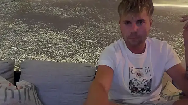 Snapshot of RioBlaze chatting on 09/10/25, 07:58 RioBlaze online show from 09/10/25, 07:58