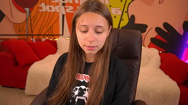 AnnaPearl online show from 09/12/25, 06:57