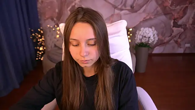 AnnaPearl online show from 10/02/25, 08:49