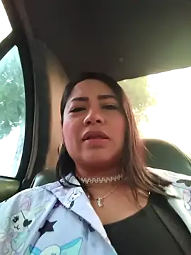 julieta evanns1 online show from 10/23/25, 12:04