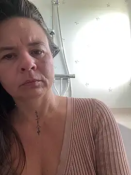 Snapshot of TheNaturalistX chatting on 09/24/25, 09:01 TheNaturalistX online show from 09/24/25, 09:01