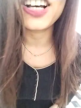 Snapshot of Sexy_vernilla chatting on 11/07/25, 05:46 Sexy vernilla online show from 11/07/25, 05:46