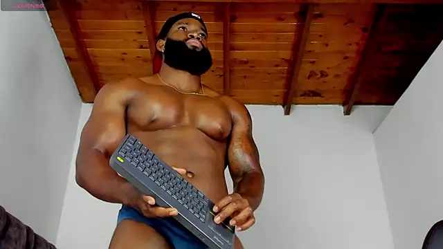 Snapshot of james_musclebbc chatting on 03/18/26, 11:13 james musclebbc online show from 03/18/26, 11:13