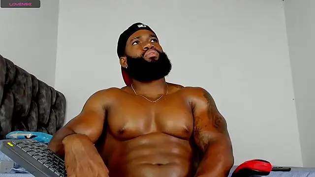 Snapshot of james_musclebbc chatting on 03/18/26, 11:30 james musclebbc online show from 03/18/26, 11:30