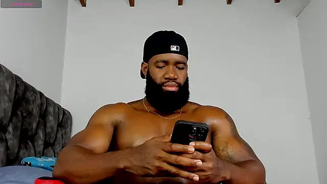 Snapshot of james_musclebbc chatting on 03/22/26, 04:32 james musclebbc online show from 03/22/26, 04:32