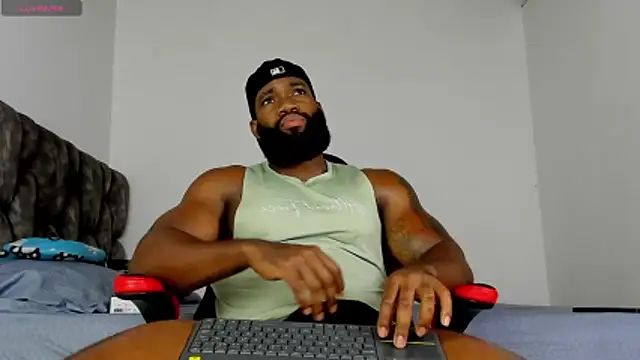 Snapshot of james_musclebbc chatting on 03/30/26, 11:39 james musclebbc online show from 03/30/26, 11:39