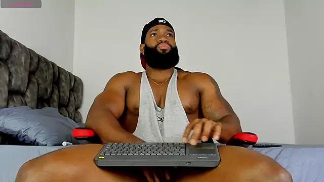 Snapshot of james_musclebbc chatting on 04/03/26, 12:03 james musclebbc online show from 04/03/26, 12:03